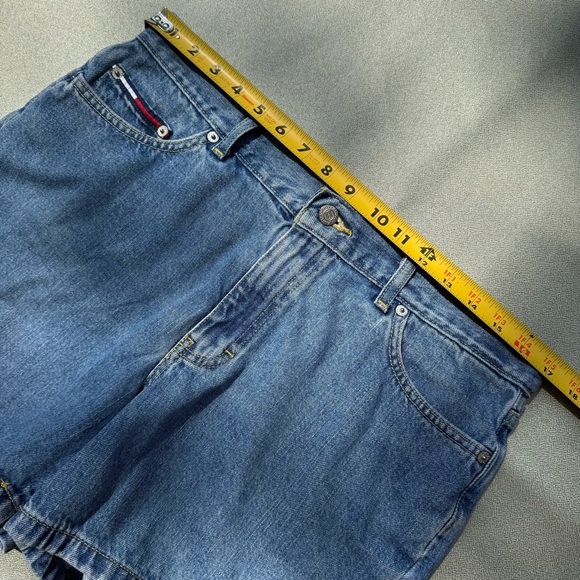 Vintage Women’s Tommy Hilfiger Jeans Denim Hipster Shorts Light Blue Wash 13 - Picture 5 of 8